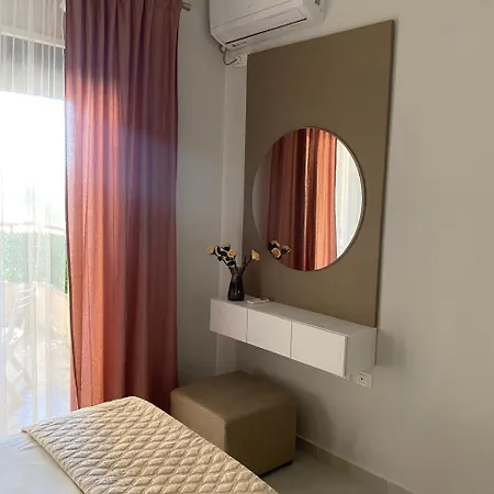 Ivory Rose Center 500mbs 公寓 Vlorë