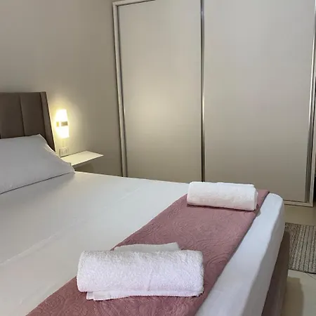 Ivory Rose Center 500mbs Vlorë